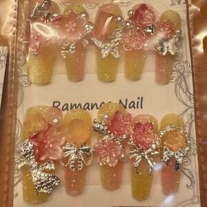 Press‎ On Nails Yellow Pink Glitter Floral Butterfly Charm Fake Nails